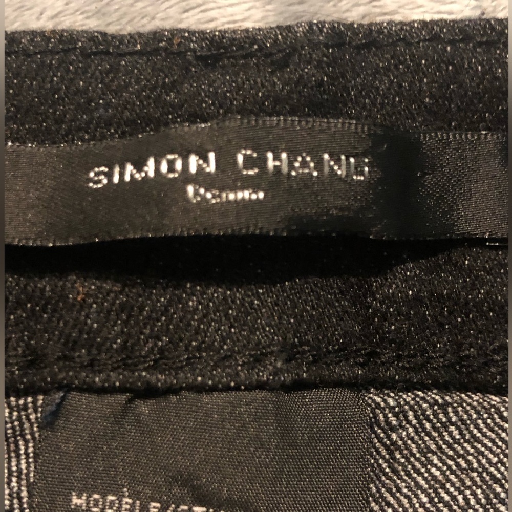 Simon Chang Black High Rise denim - Picture 3 of 7